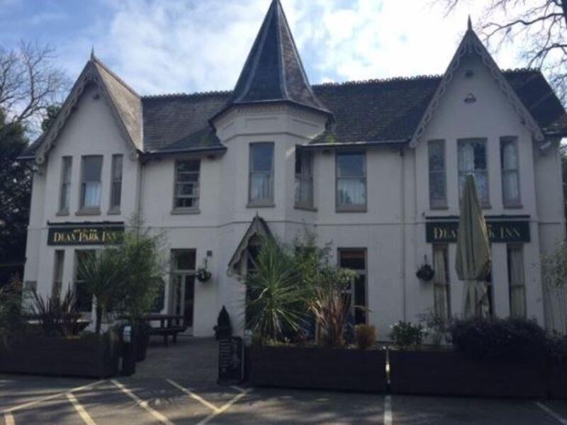The Pavilion Arms Борнмът Екстериор снимка